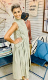 Chic Sleeveless Pocket Dress